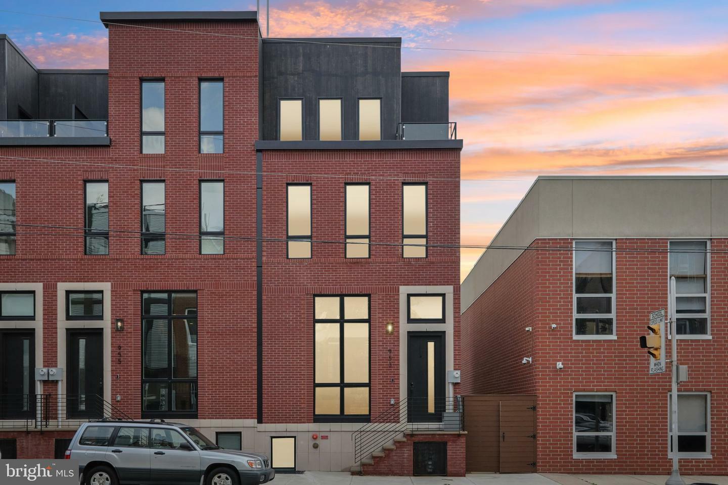 Property Photo: 953 N Marshall Street PA 19123