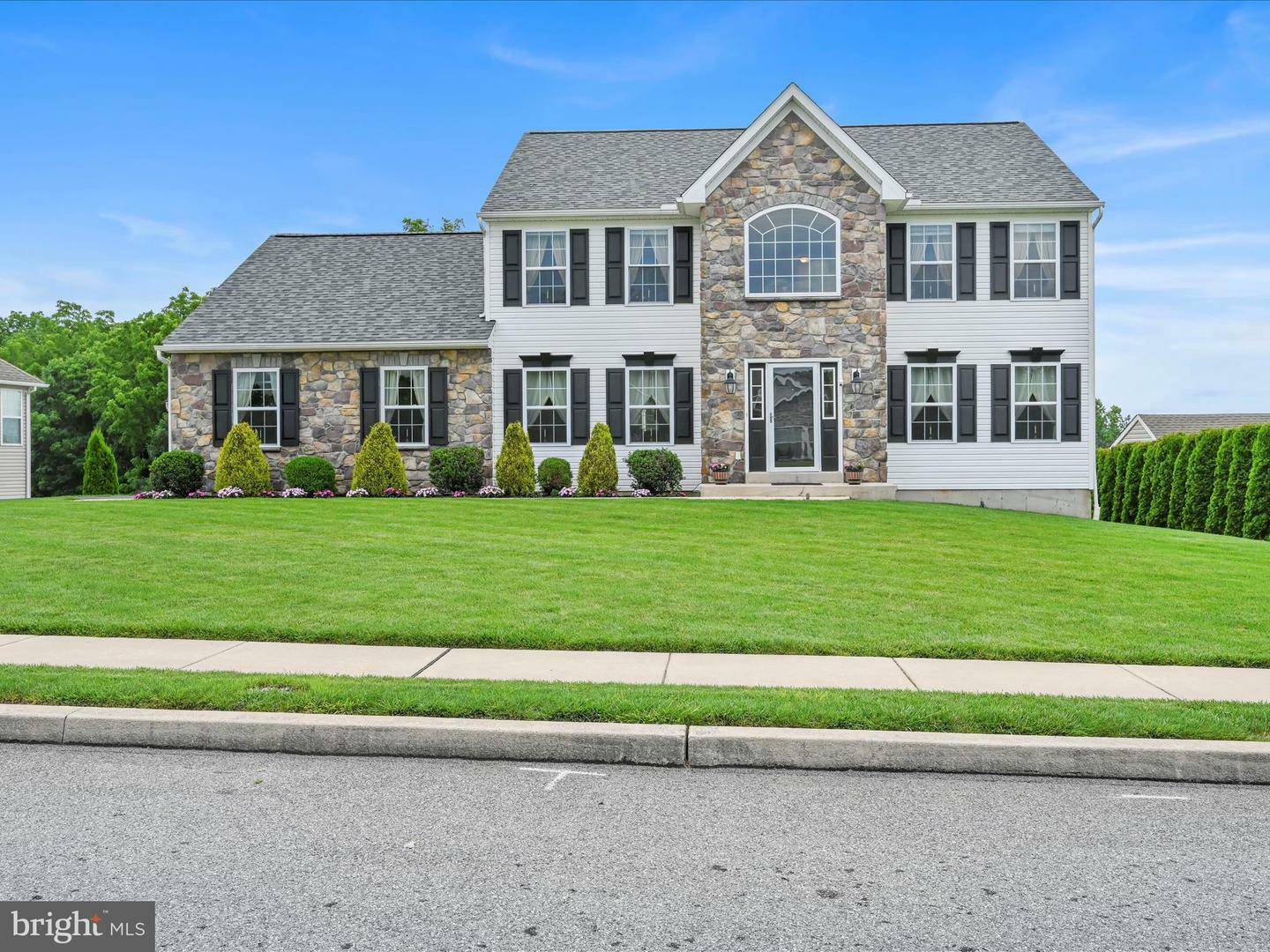 Property Photo: 220 Pleasant View Drive PA 19518