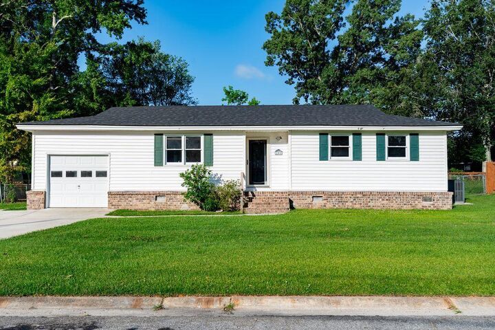 Property Photo:  102 Jackson Road  SC 29456 