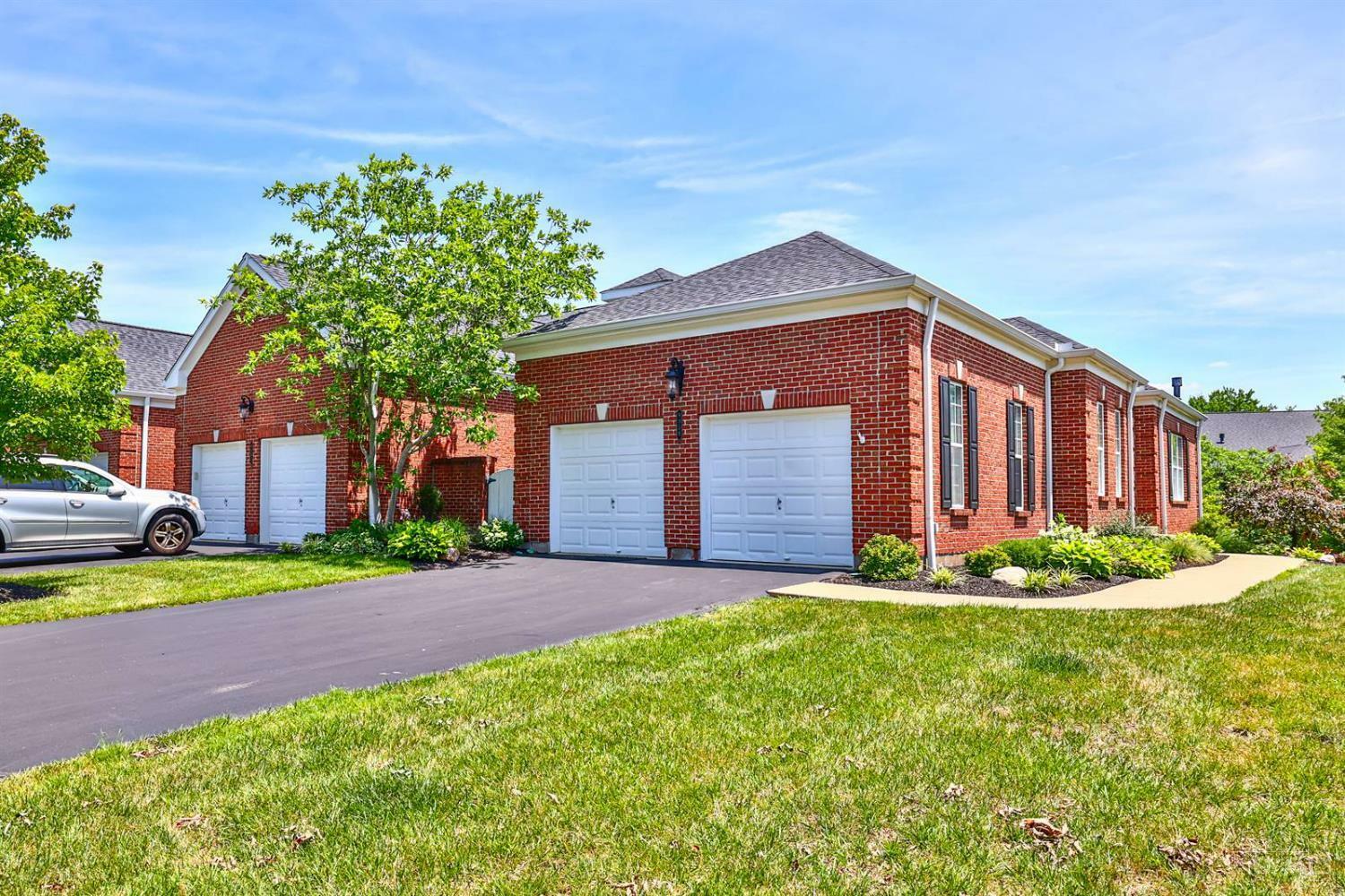 Property Photo: 8059 Paddington Lane OH 45249