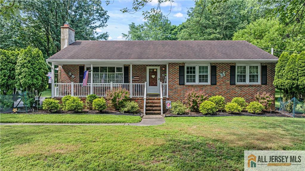 Property Photo:  50 Davidson Mill Road  NJ 08902 