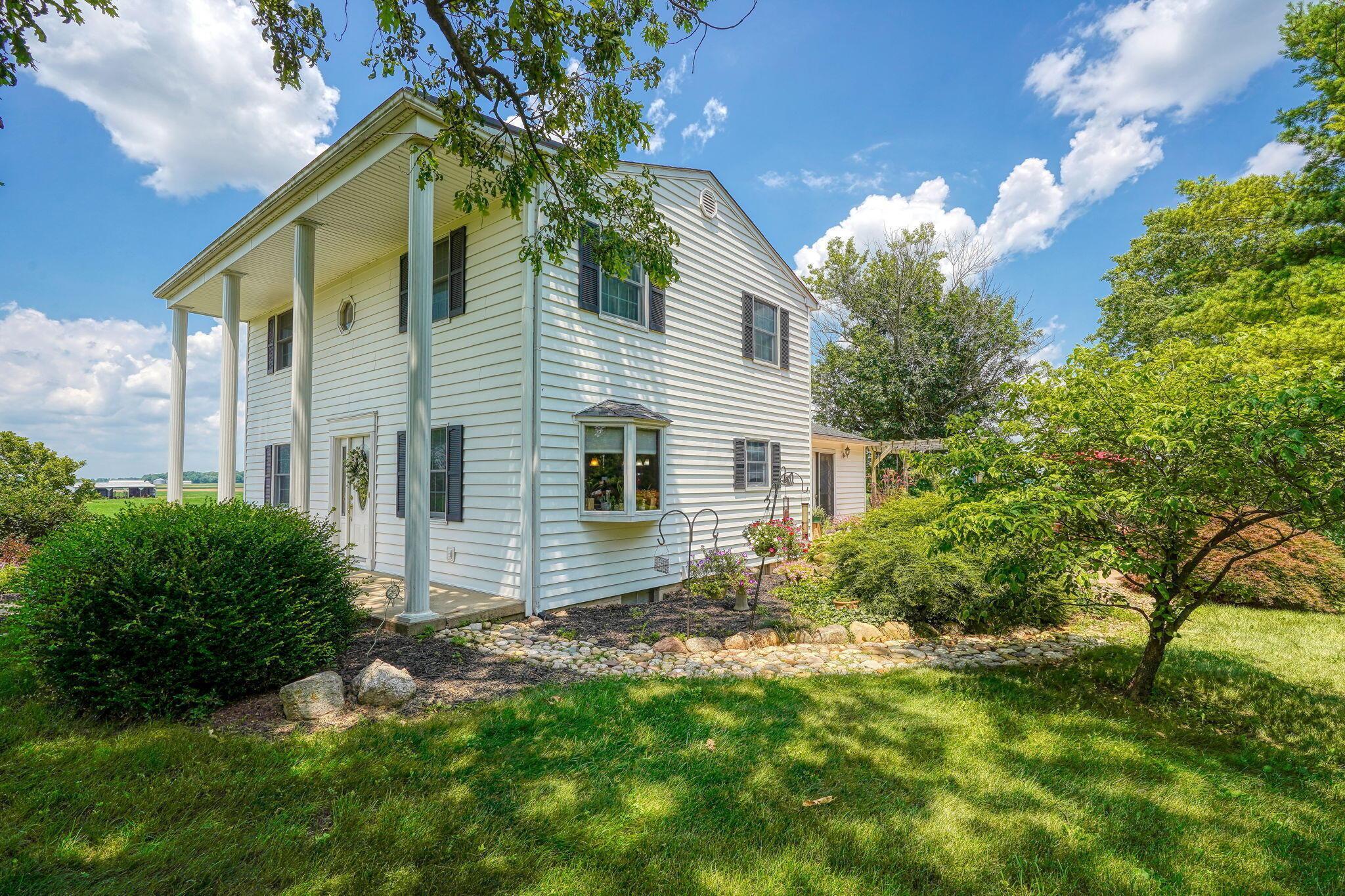 Property Photo: 19590 Florence Chapel Pike OH 43113