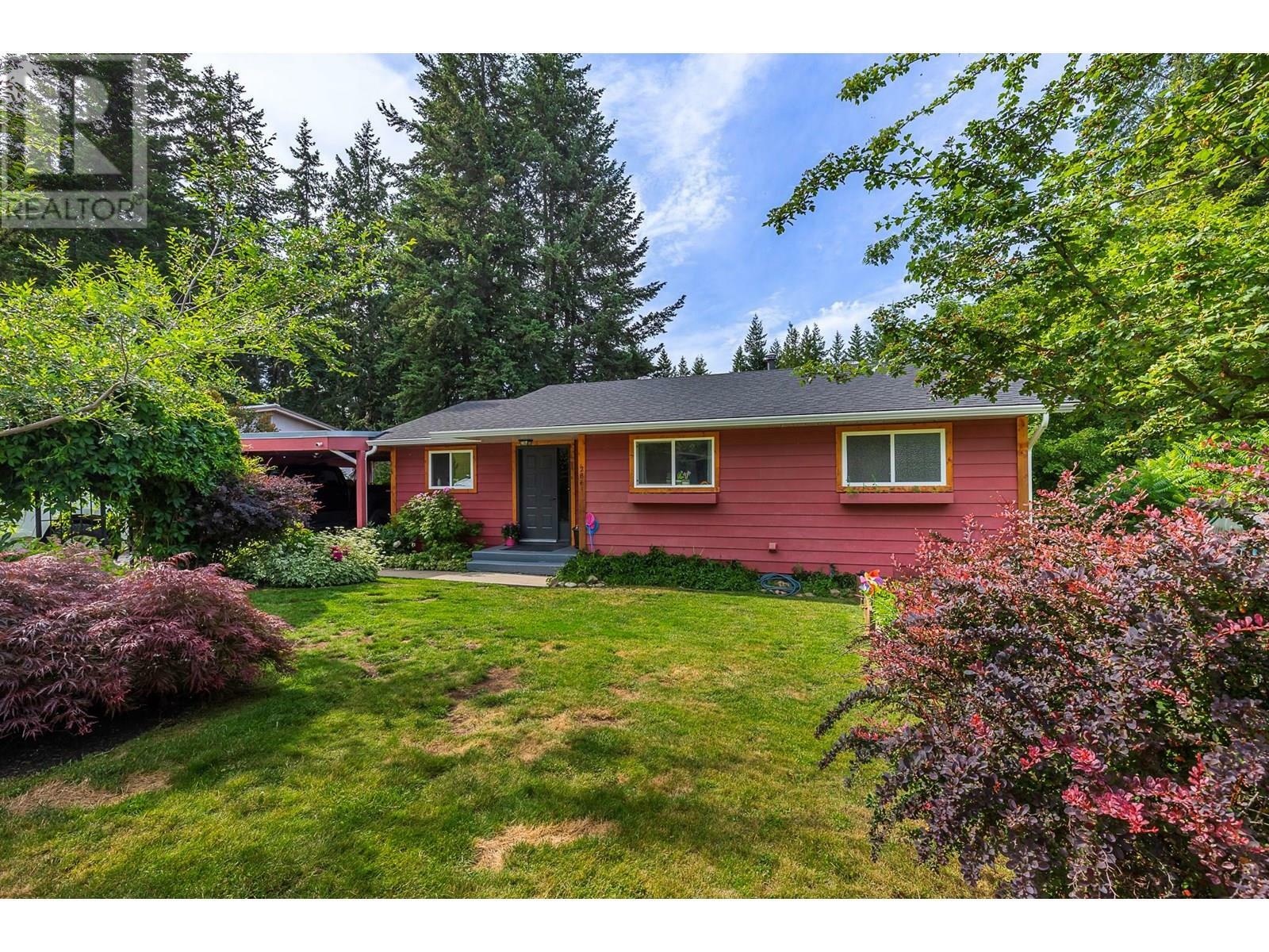 2861 5 Avenue Southeast  Salmon Arm BC V1E 2H1 photo