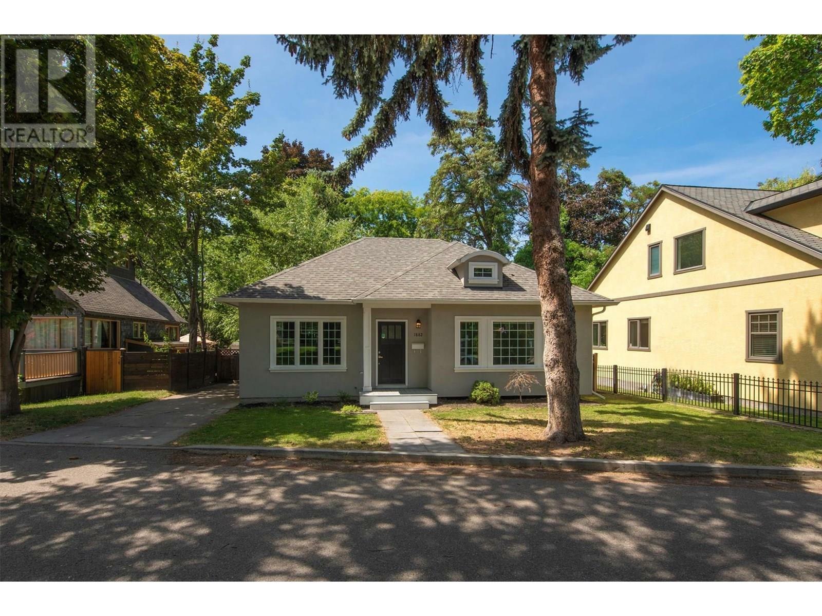 Property Photo: 1882 Marshall Street BC V1Y 2B7