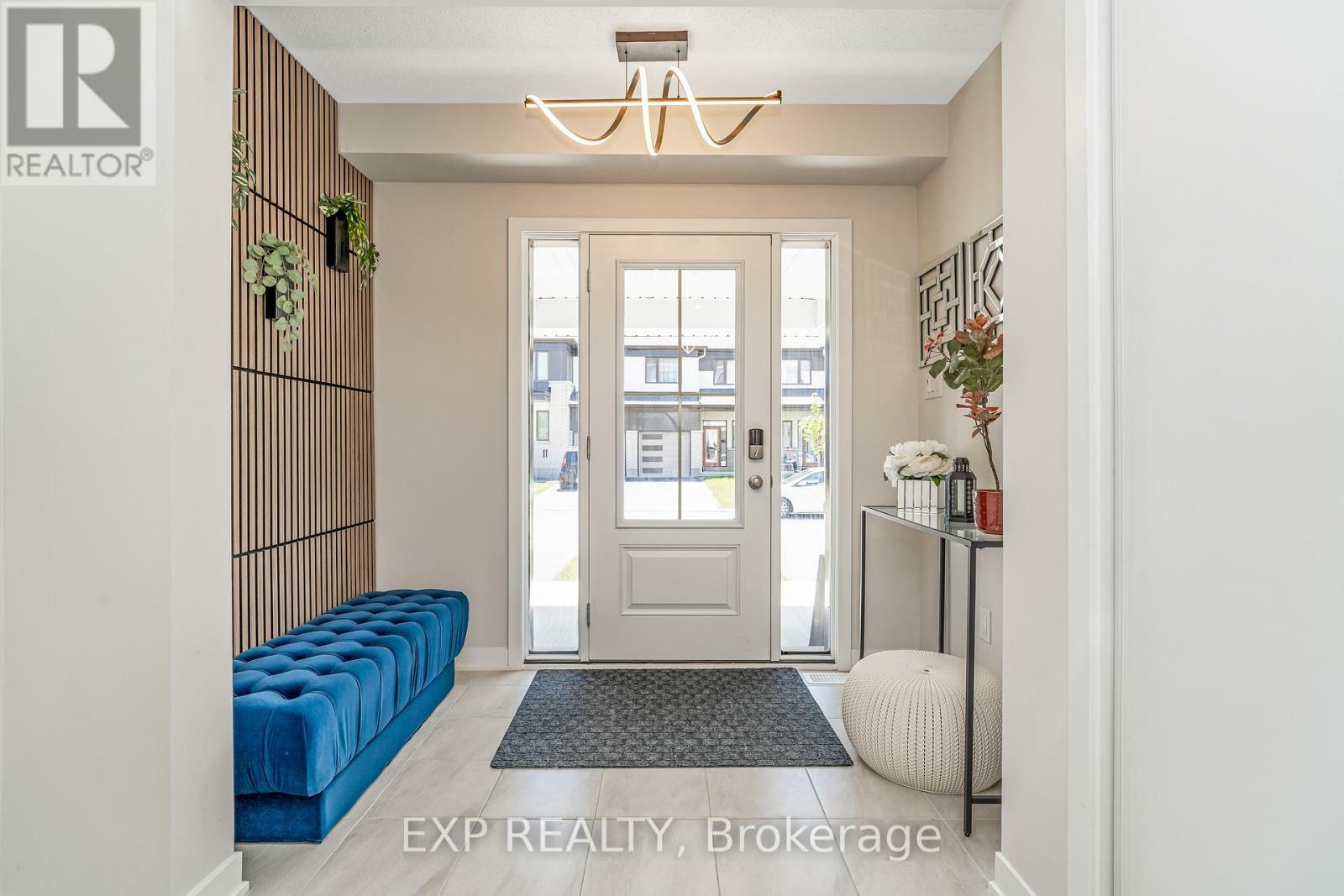 Property Photo: 689 Quilter Row ON K0A 2Z0