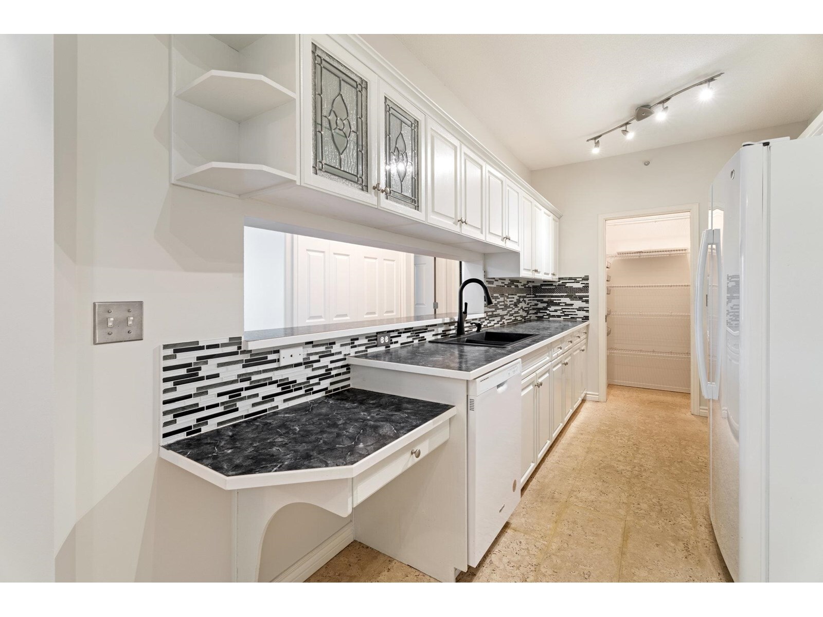 Property Photo: 13860 70 409 BC V3W 0S1