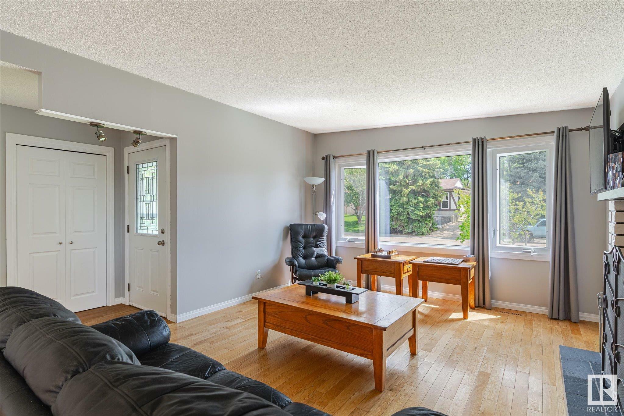Photo de la propriété: 19 Garfield Crescent AB T8A 3L6