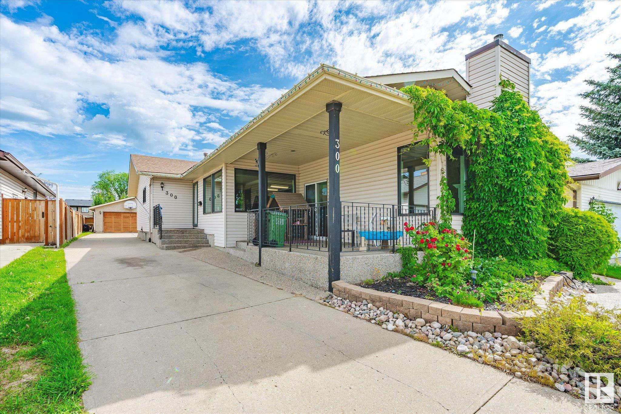 Property Photo: 300 Dunluce Road NW AB T5X 4P3