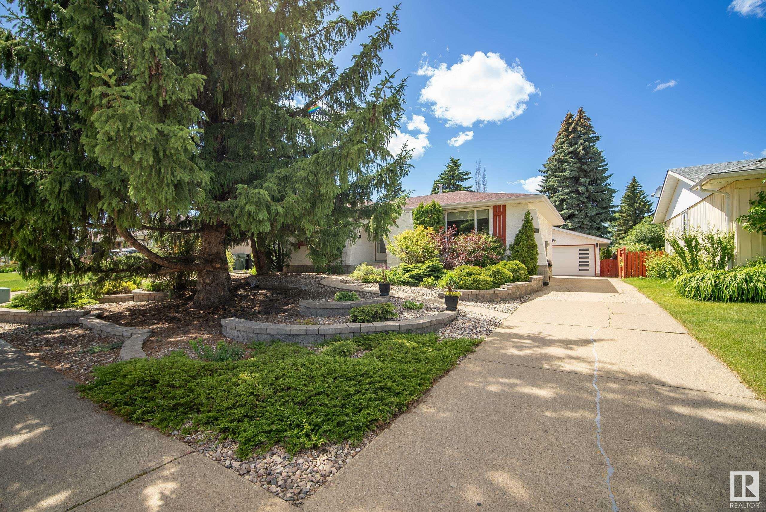 40 Hawkins Crescent  Sherwood Park AB T8A 3P2 photo