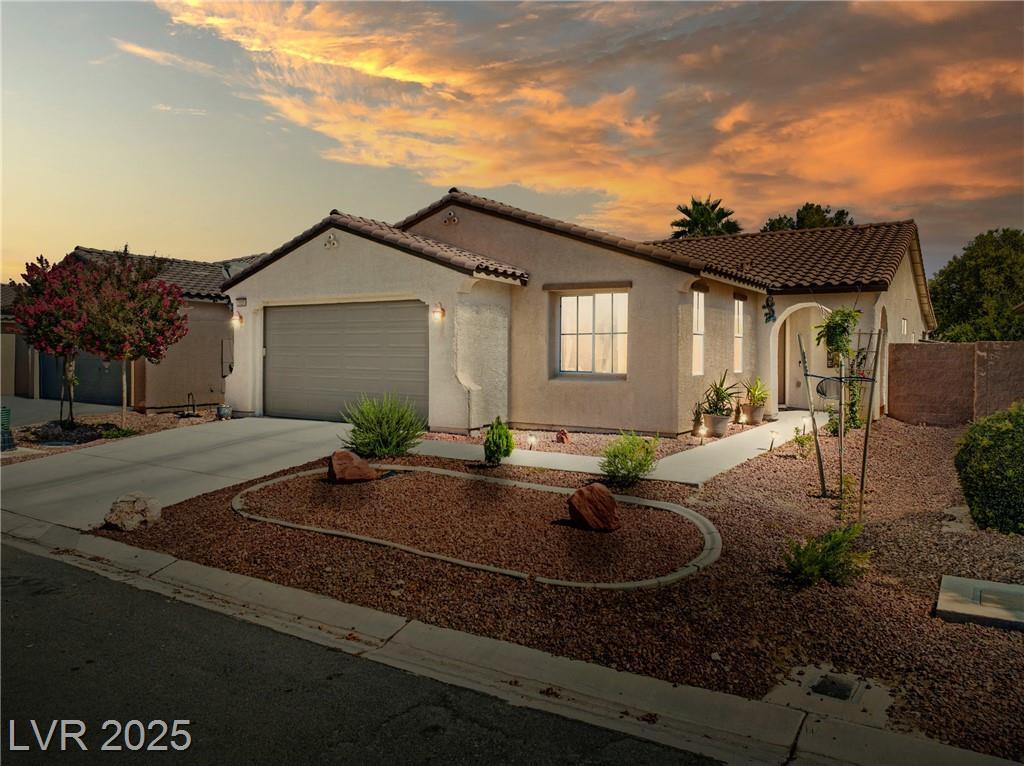 Property Photo: 5520 Carrara Pointe Street NV 89061