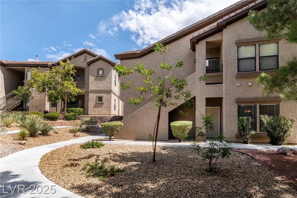 Property Photo: 8250 North Grand Canyon Drive 1050 NV 89166