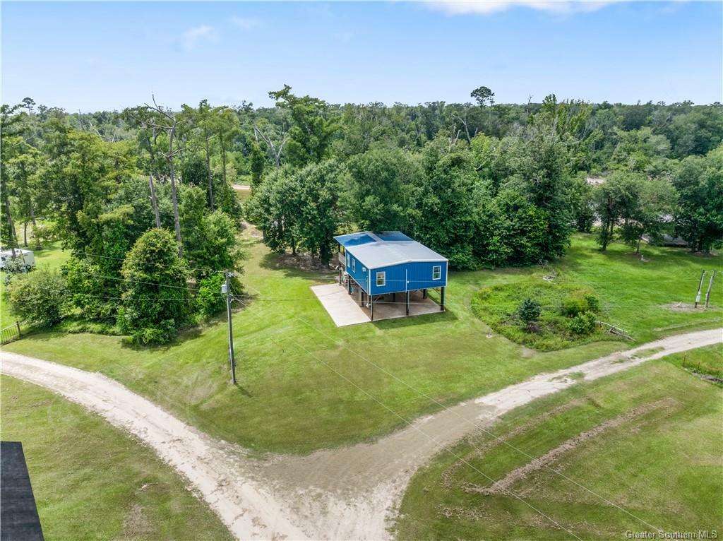 Property Photo: 526 Old Ferry Road 50 LA 70648