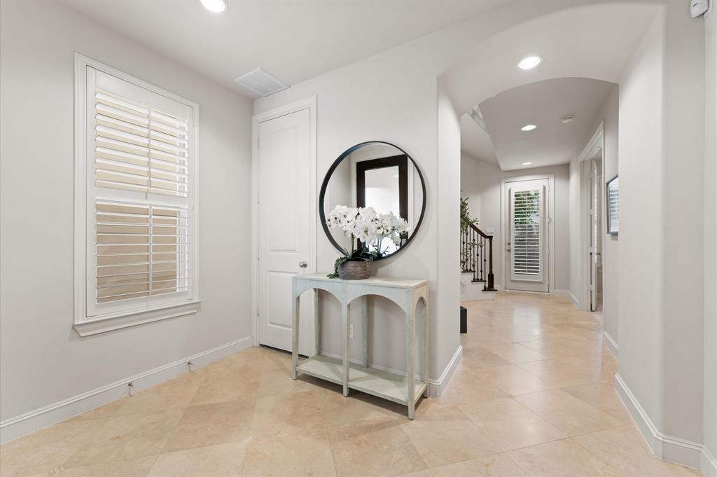 Property Photo: 1705 Upland Lakes TX 77043