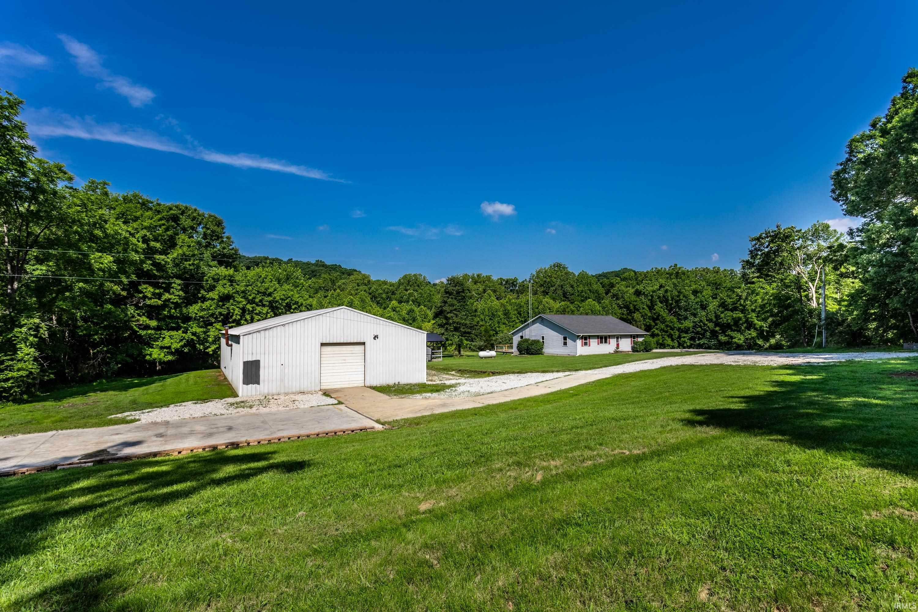 4996 E Moores Creek Road  Bloomington IN 47401 photo