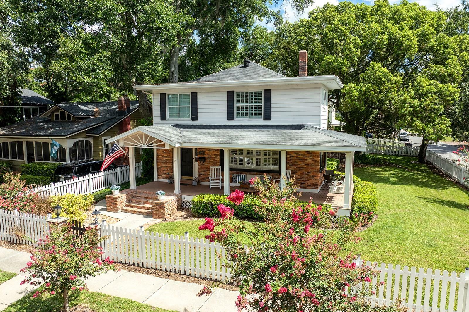 Property Photo: 3 W Yale Street FL 32804