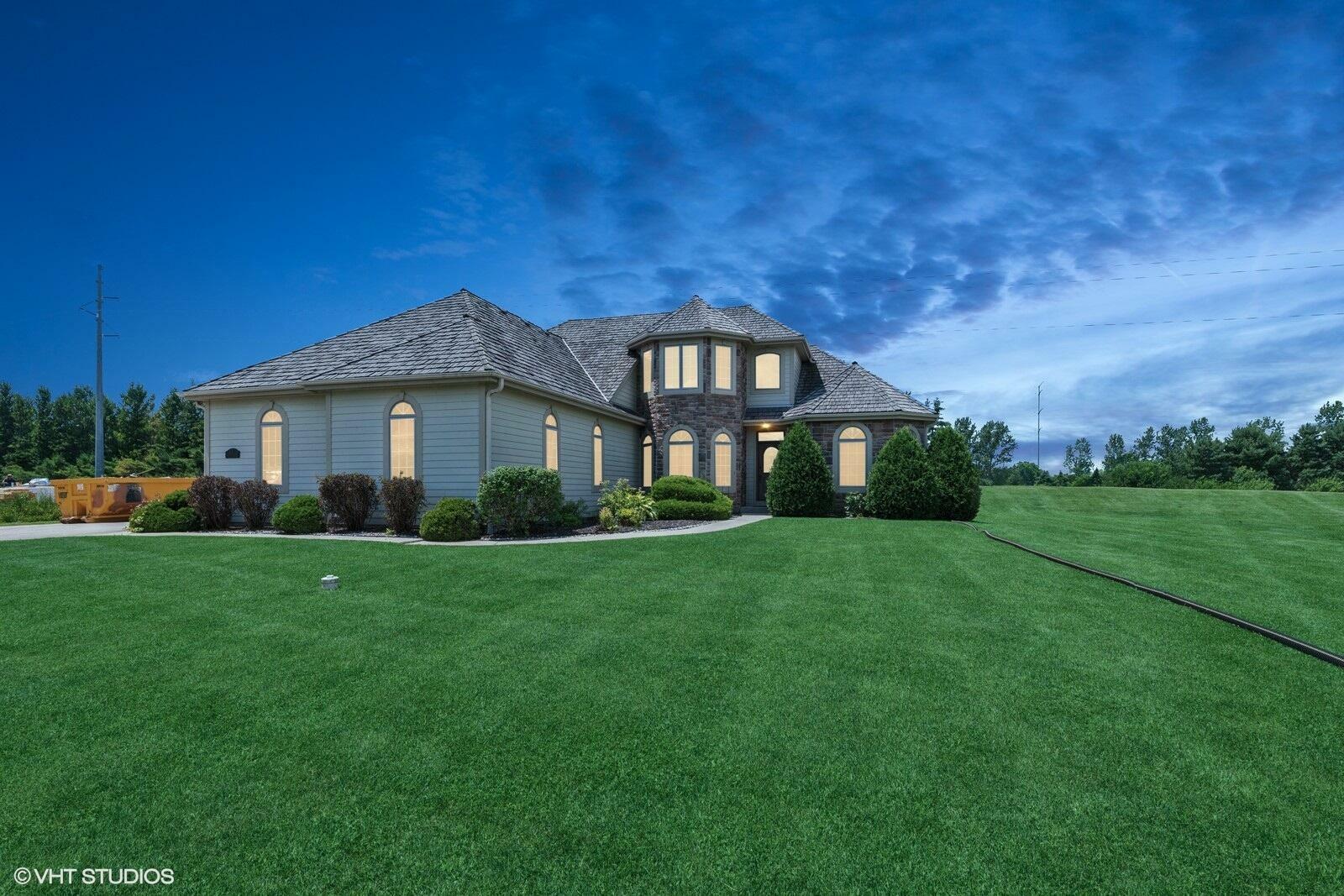 Property Photo: 3626 Haymeadow Rd WI 53126