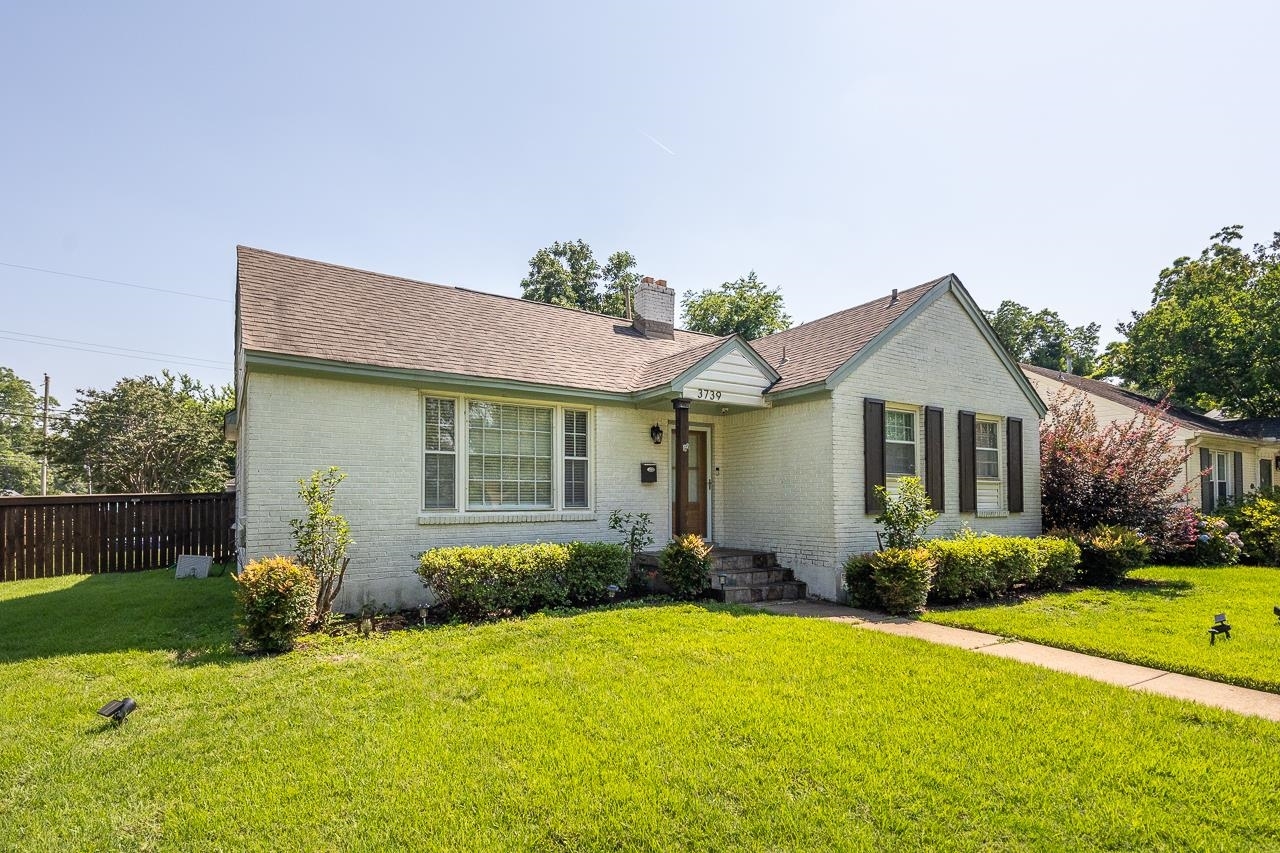 Property Photo:  3739 Charleswood Ave  TN 38122 