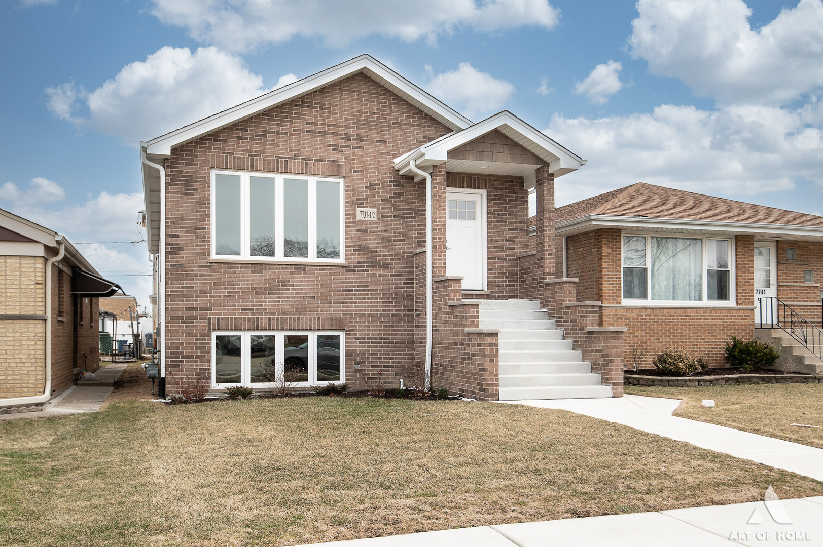 Property Photo: 7737 1/2 Nashville Avenue IL 60459