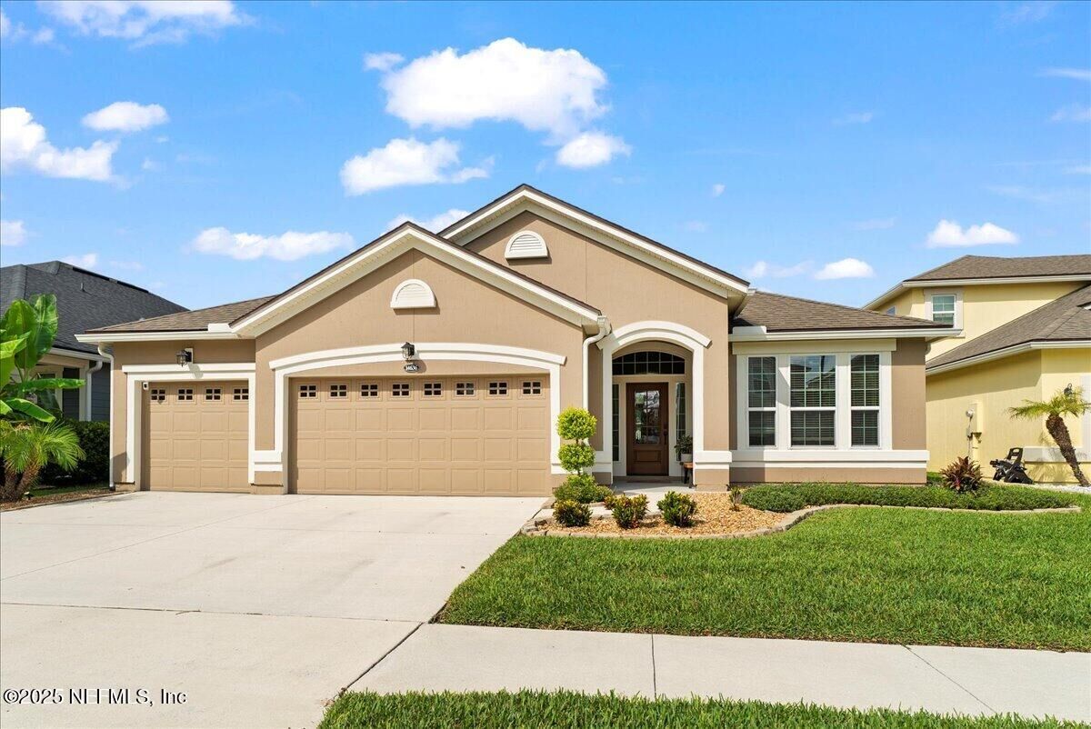 Property Photo: 14636 Garden Gate Drive FL 32258