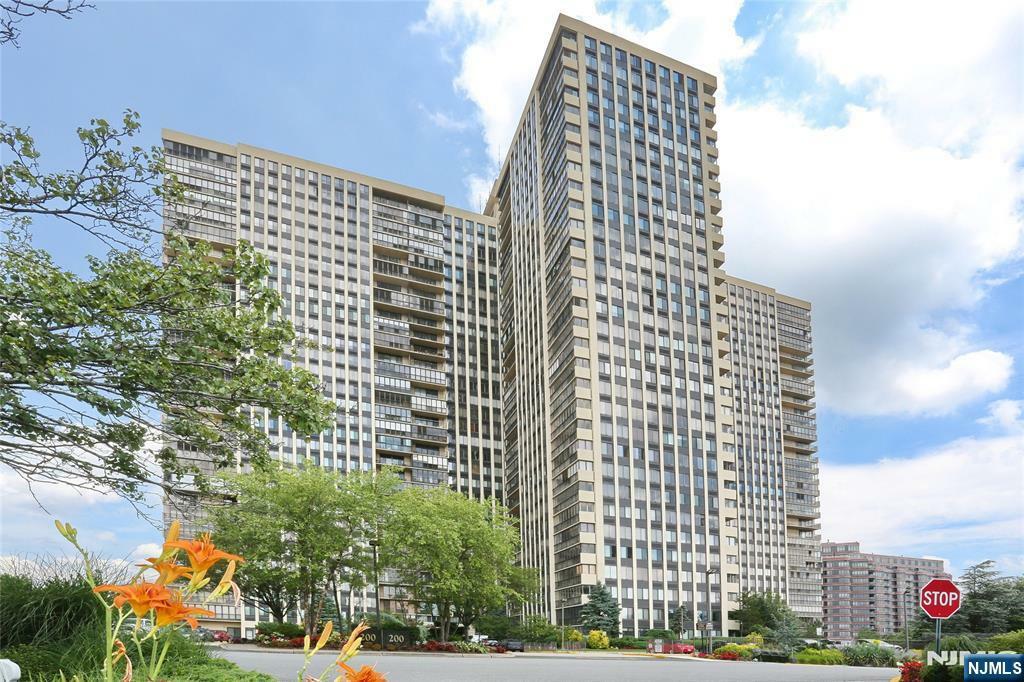 Property Photo: 200 Winston Drive 2116 NJ 07010