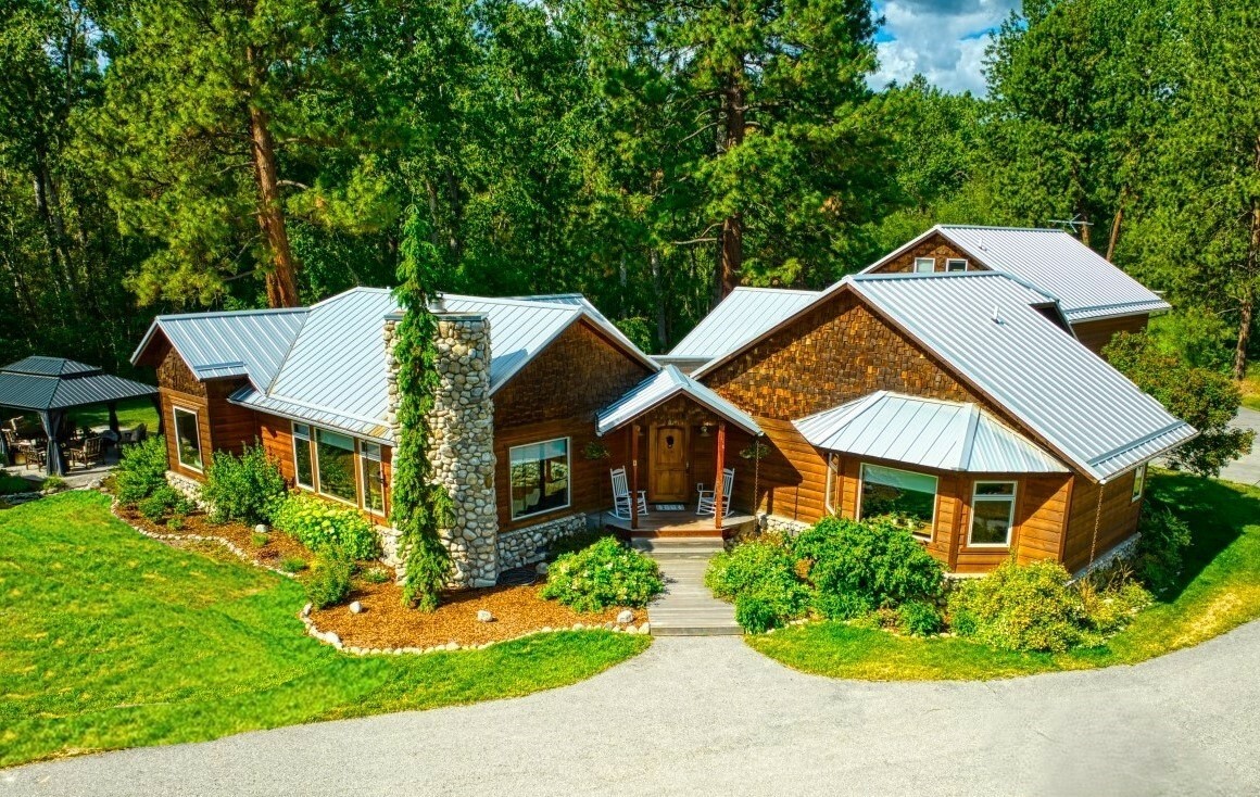 Property Photo: 2291 Meridian Road MT 59875