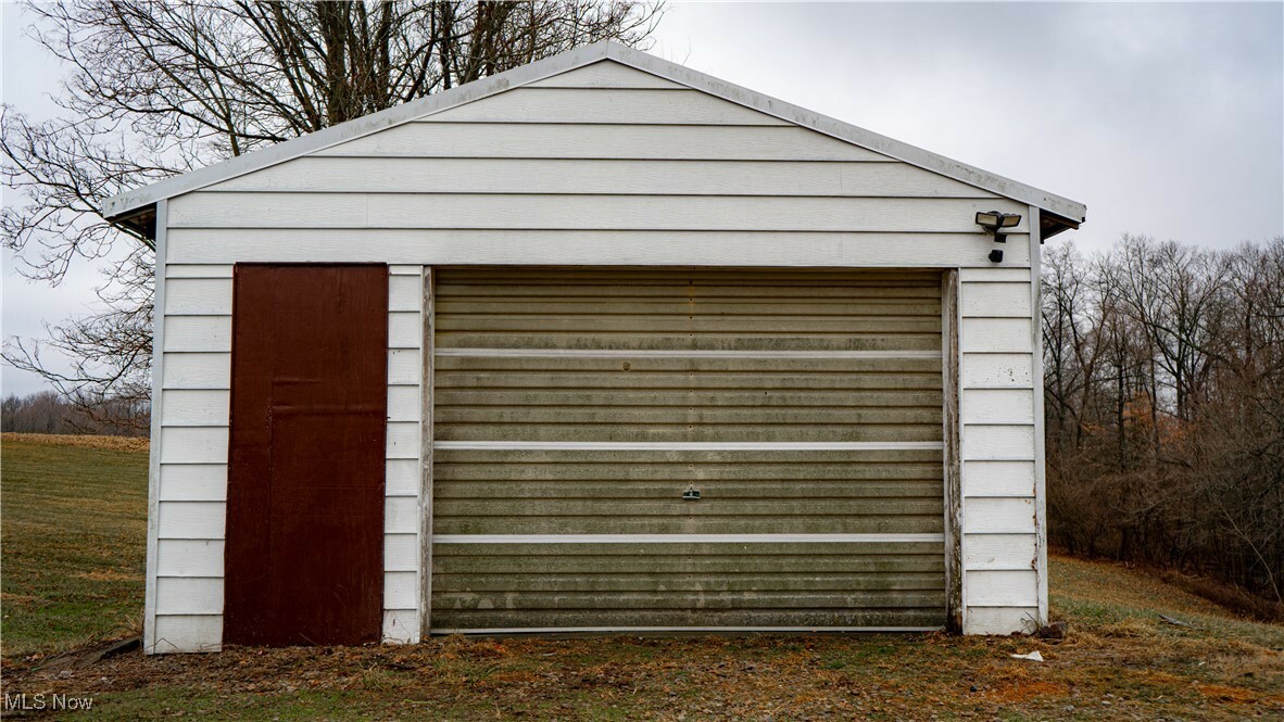 Property Photo:  1425 Flint Ridge Road  OH 43746 