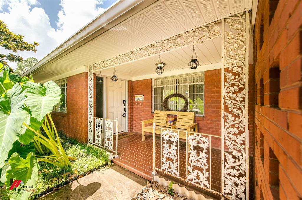 Property Photo: 830 Captain Shreve Drive LA 71105