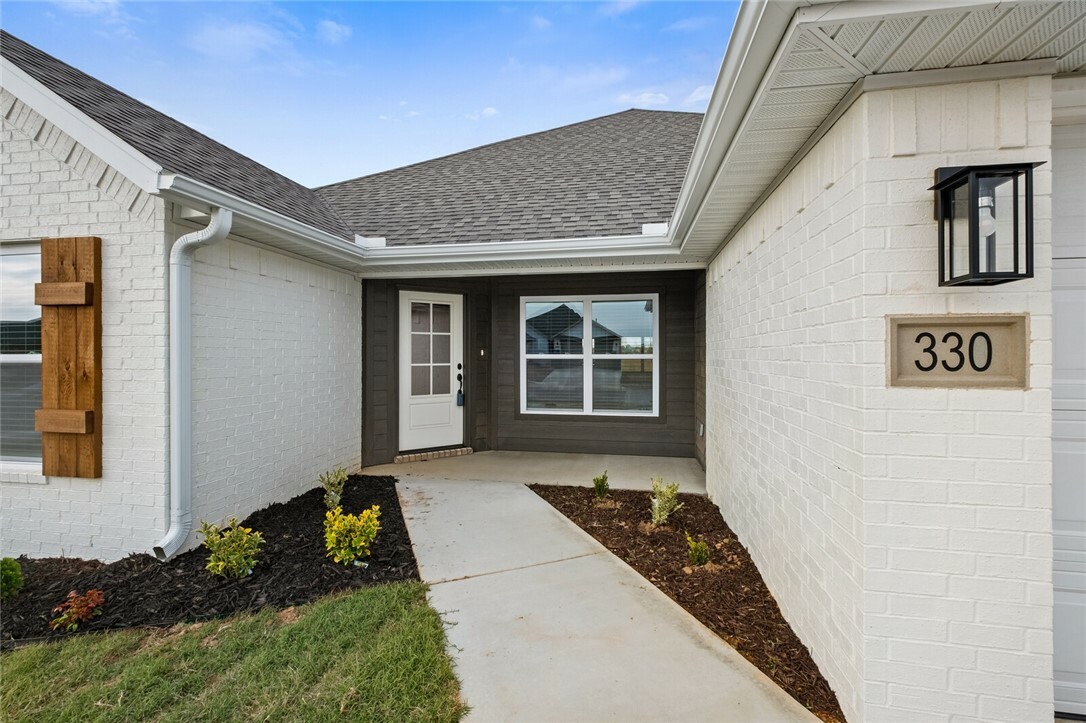 Property Photo:  330 Palm Street  AR 72713 