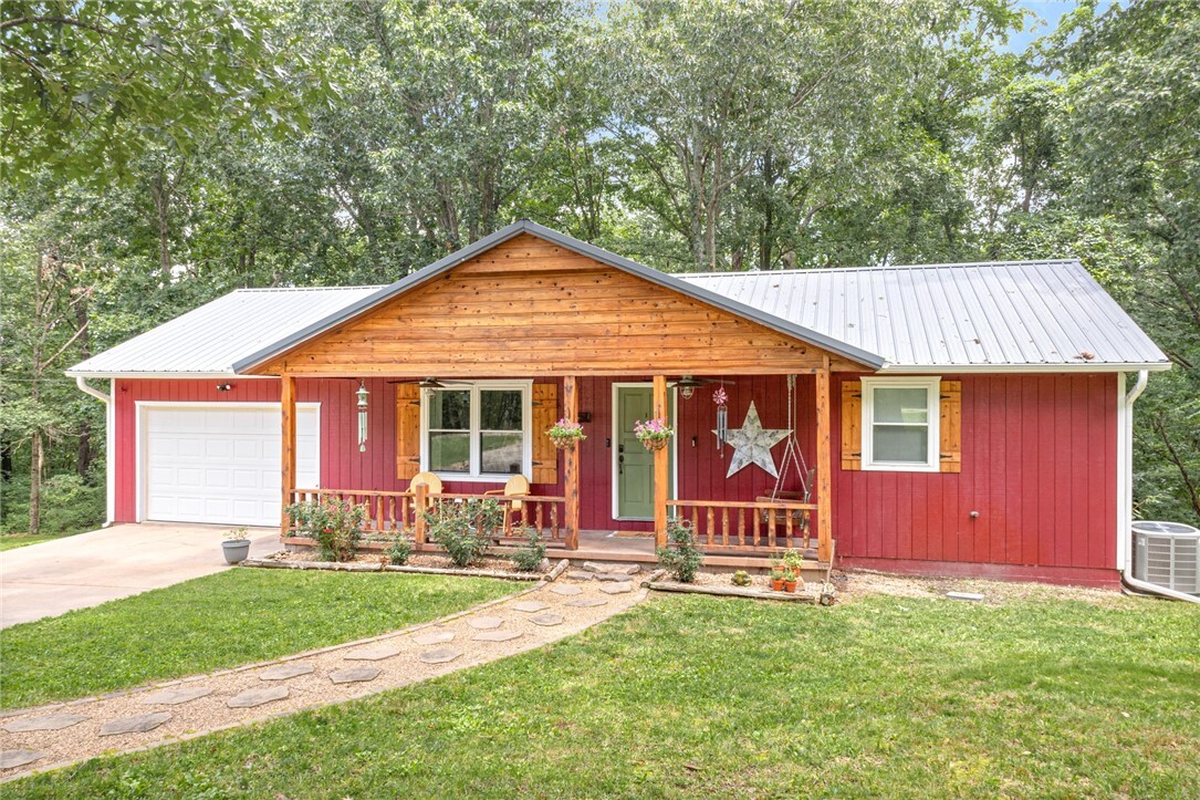 Property Photo: 16590 Roughton Lane AR 72751