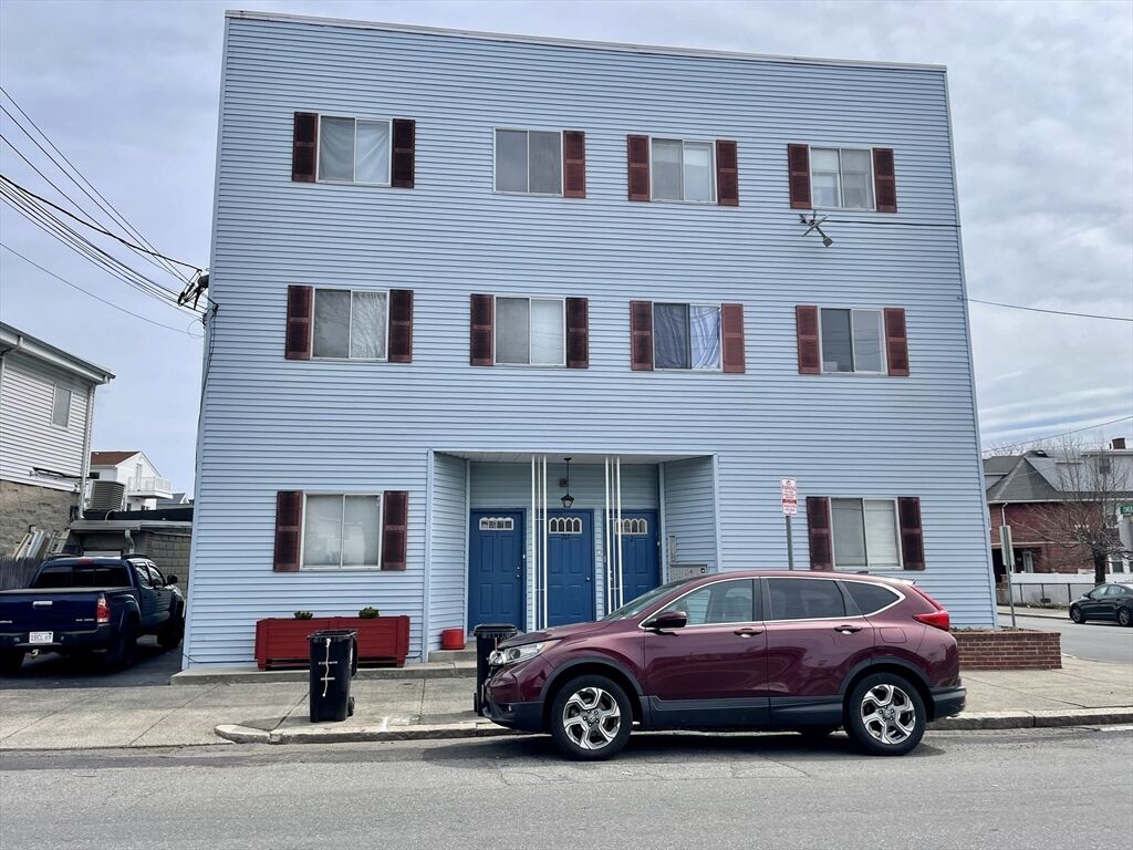 Property Photo:  217-221 Highland Ave, 1  MA 02148 