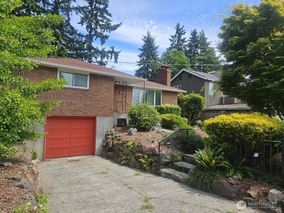 Property Photo: 12540 3rd Avenue NW WA 98177