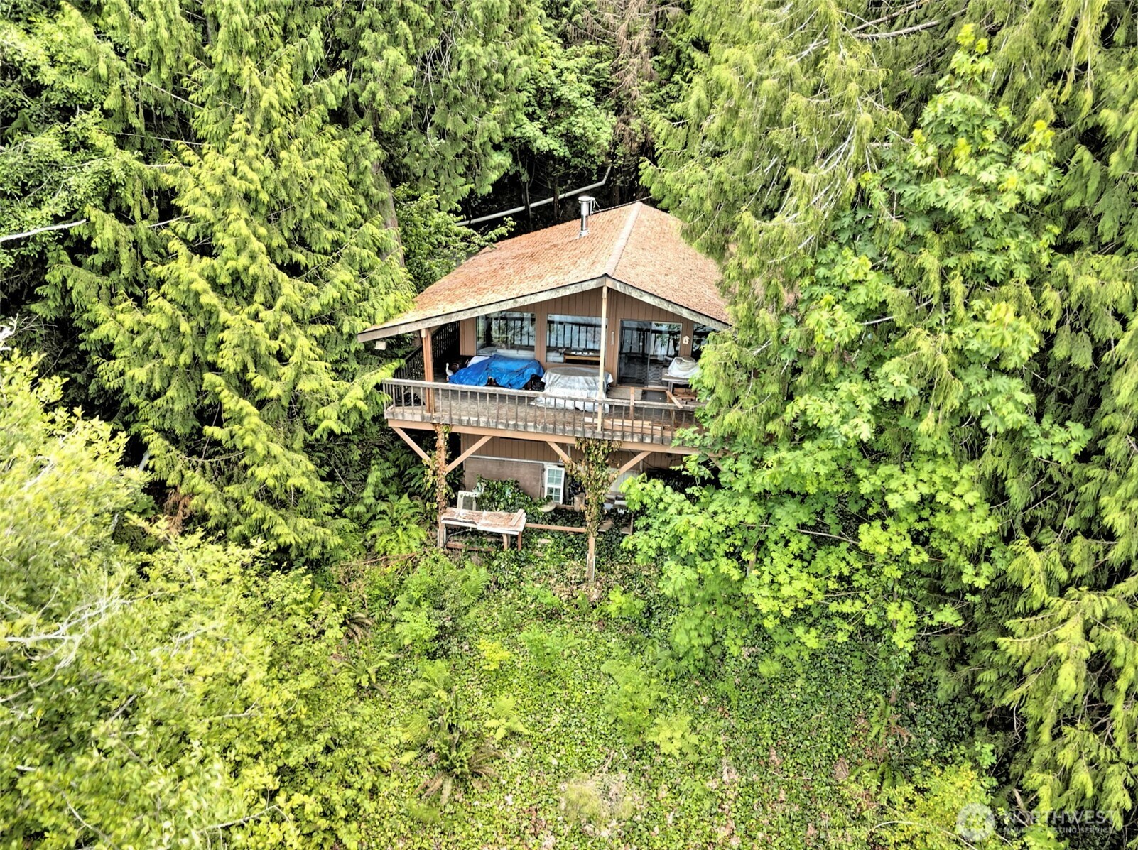 Property Photo: 110 E Beaver Lane WA 98584