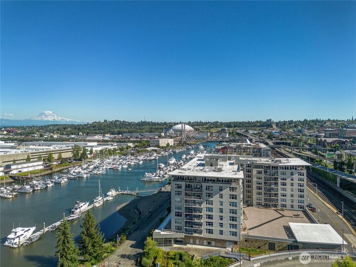 Property Photo: 1515 Dock Street 306 WA 98402