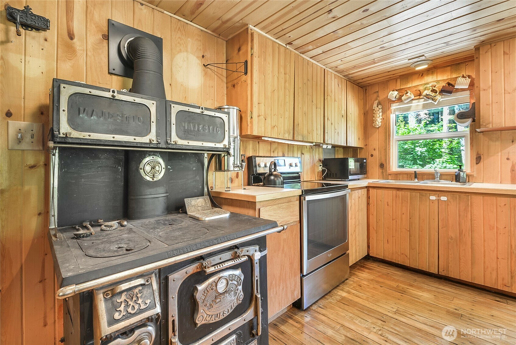Property Photo: 13990 Brae Burn Road WA 98826