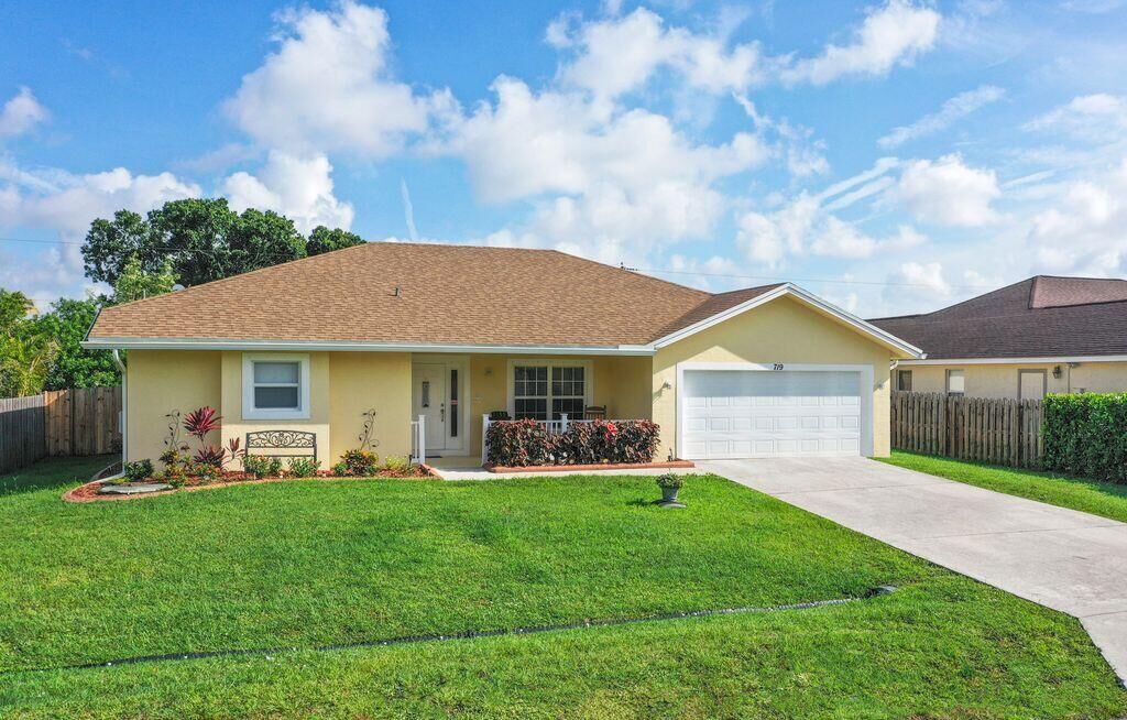 Property Photo:  719 SW Andrew Road  FL 34953 