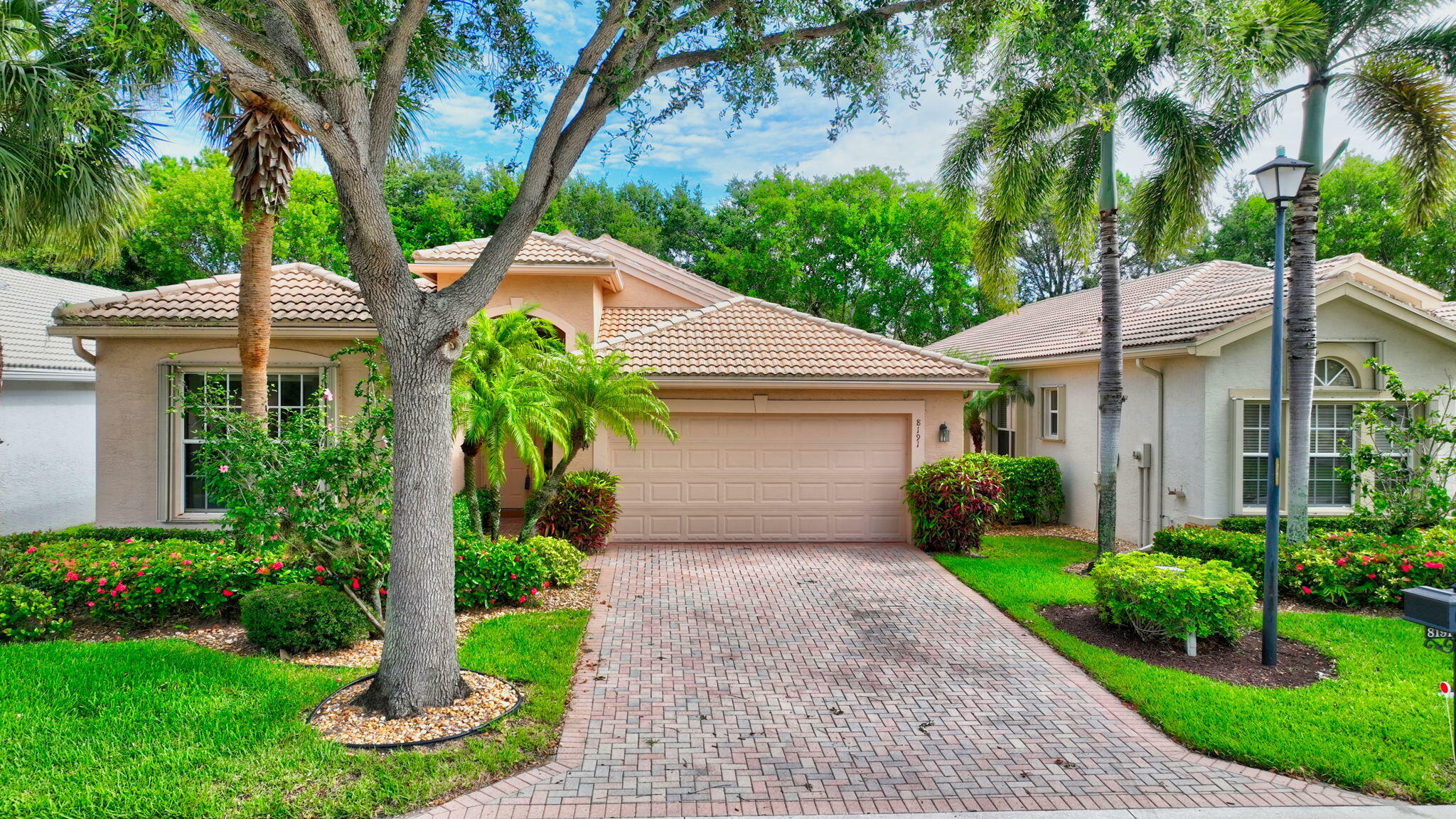 Property Photo: 8191 Playa Del Sur Boulevard FL 33467