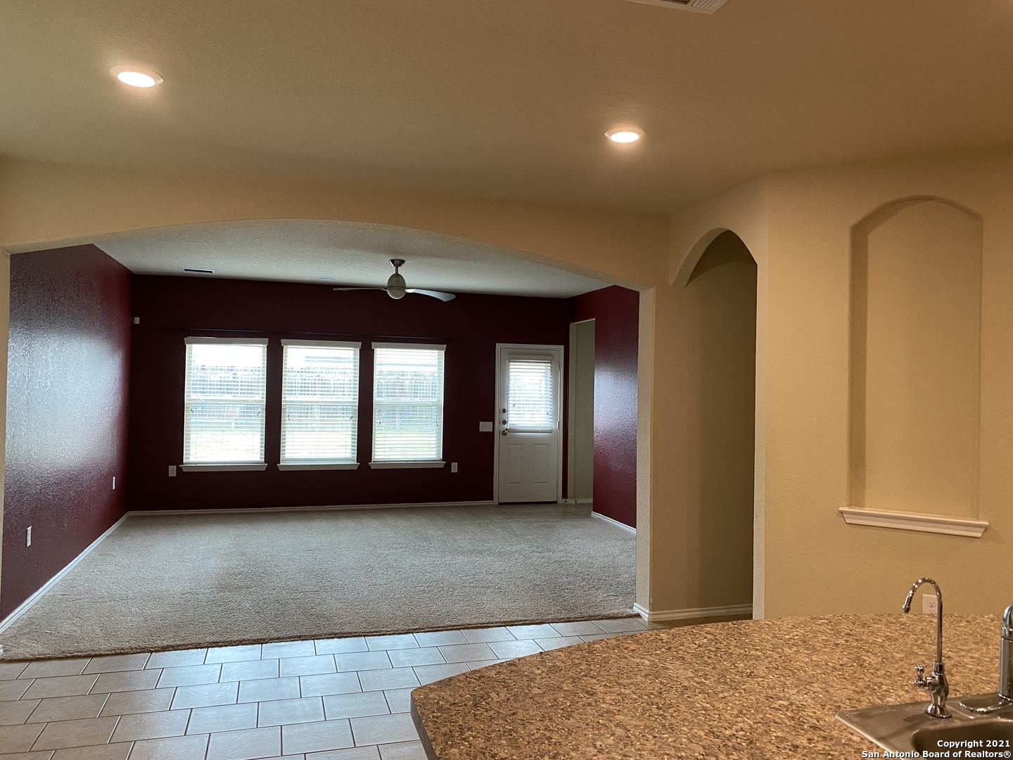 Property Photo: 5934 Tranquil Dawn TX 78218