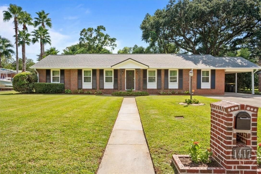 Property Photo: 1417 N Camden Circle GA 31406