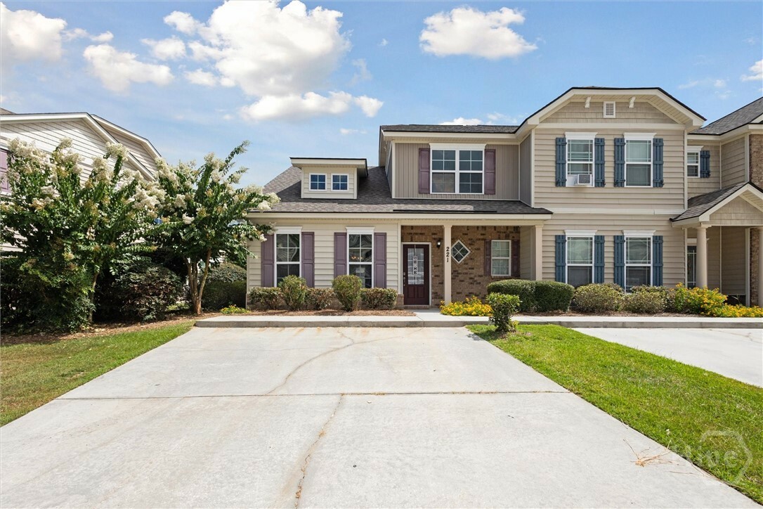 Property Photo:  221 Durham Park Way  GA 31322 