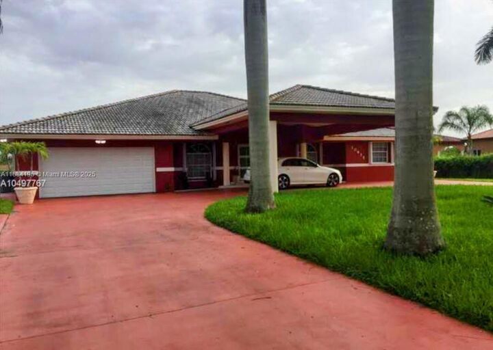 Property Photo: