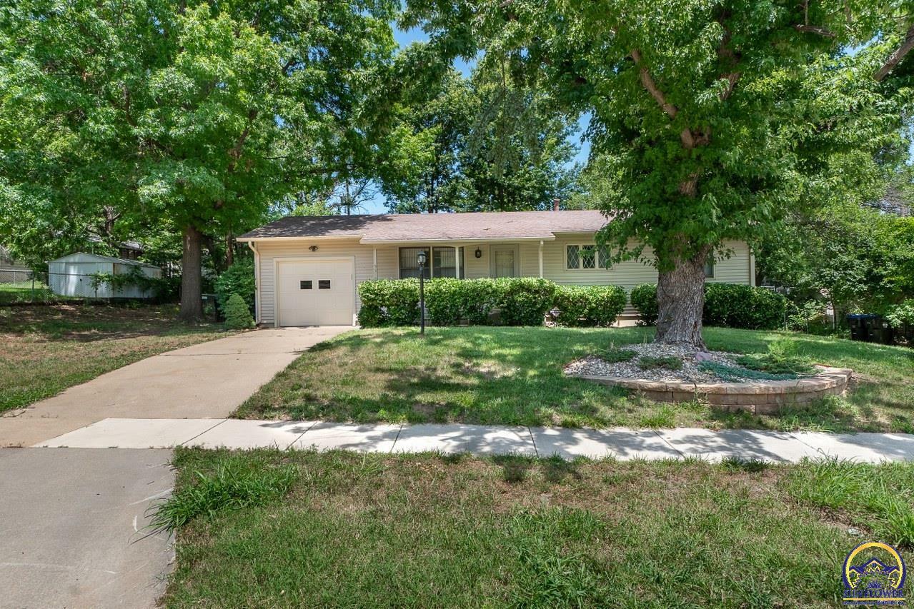3310 SW 31st St  Topeka KS 66614 photo