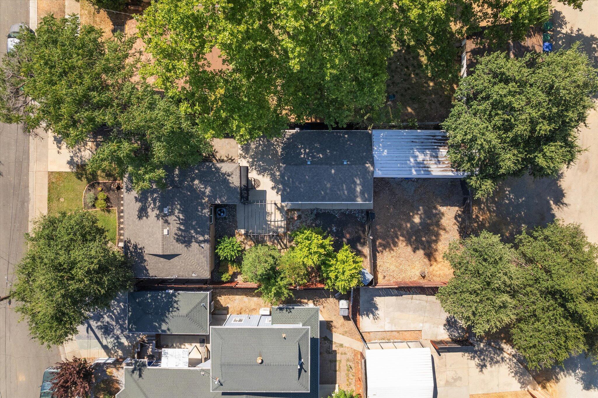Property Photo: 678 West Street CA 96001
