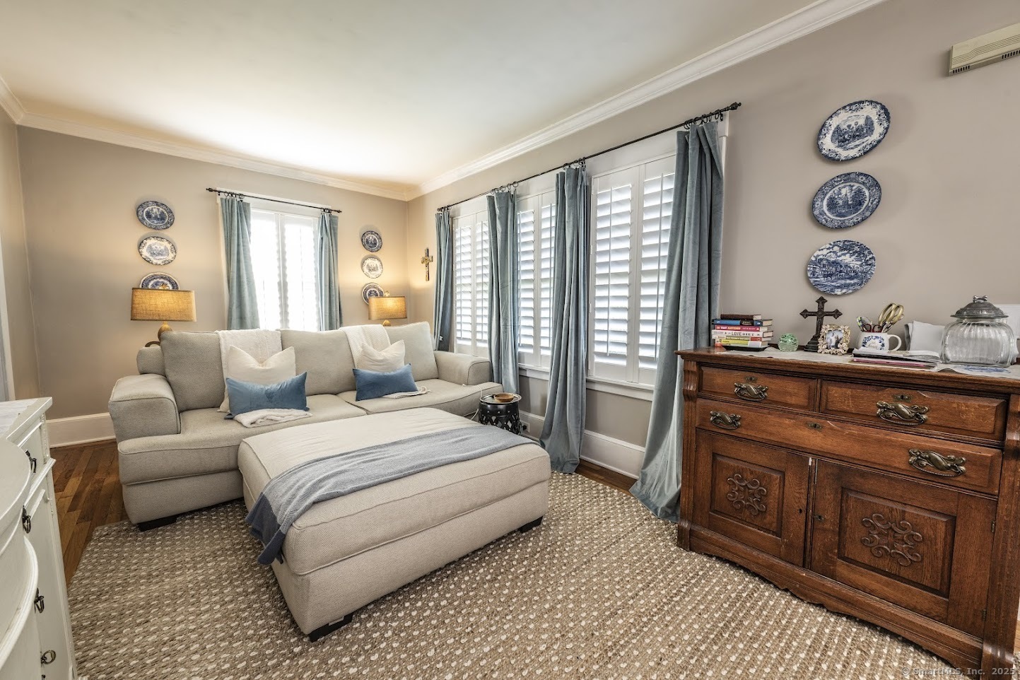 Property Photo: 461 Skiff Street CT 06473
