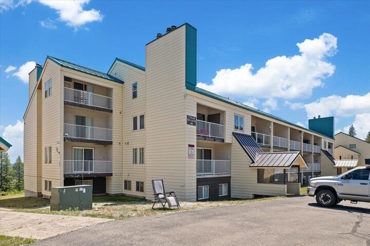 28600 N Mt. Spokane Park Dr 612  Mead WA 99021 photo