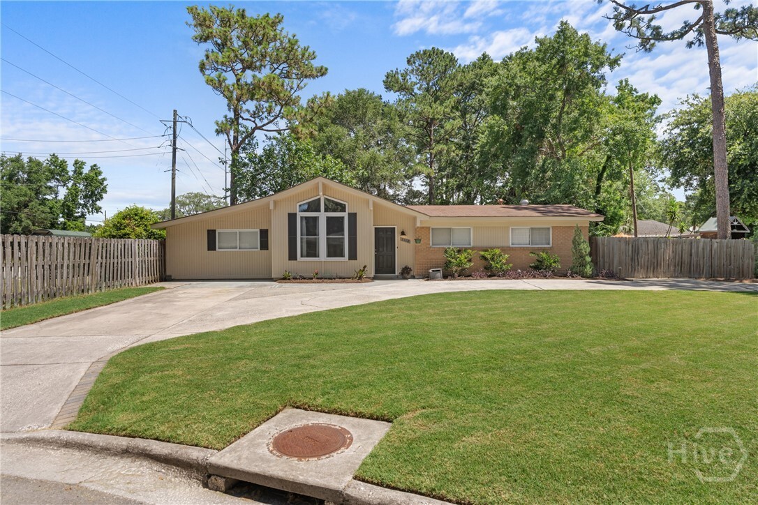 Property Photo:  7112 Hialeah Circle  GA 31406 