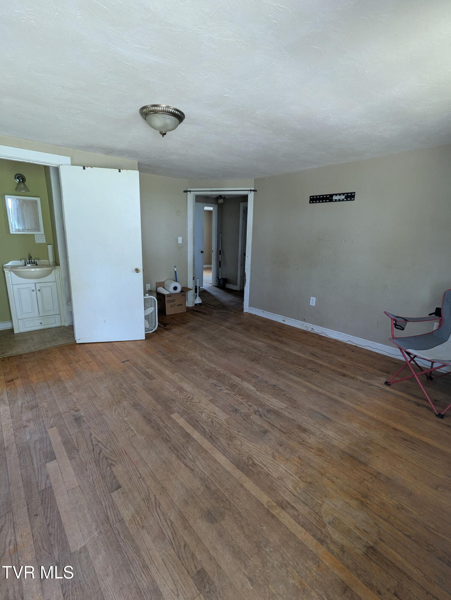 Property Photo: 113 Chapel Street TN 37743