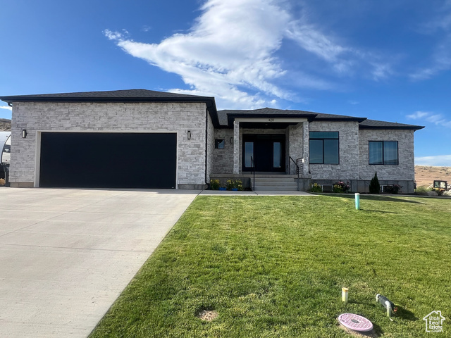 Property Photo: 420 W 350 N UT 84634