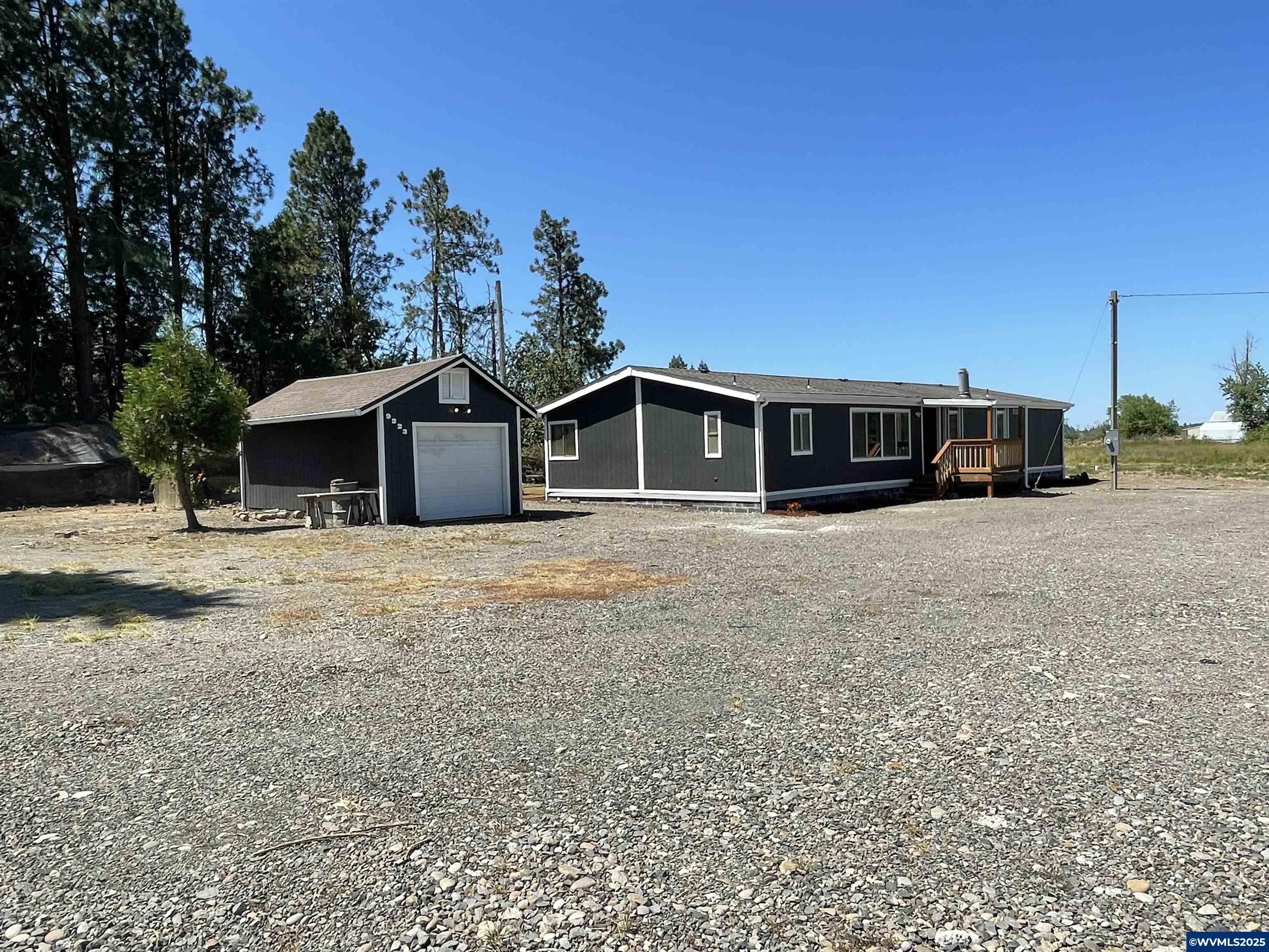 Property Photo: 9223 55th Av SE OR 97392