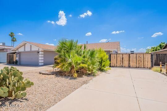 Property Photo:  3201 W Acoma Drive  AZ 85053 