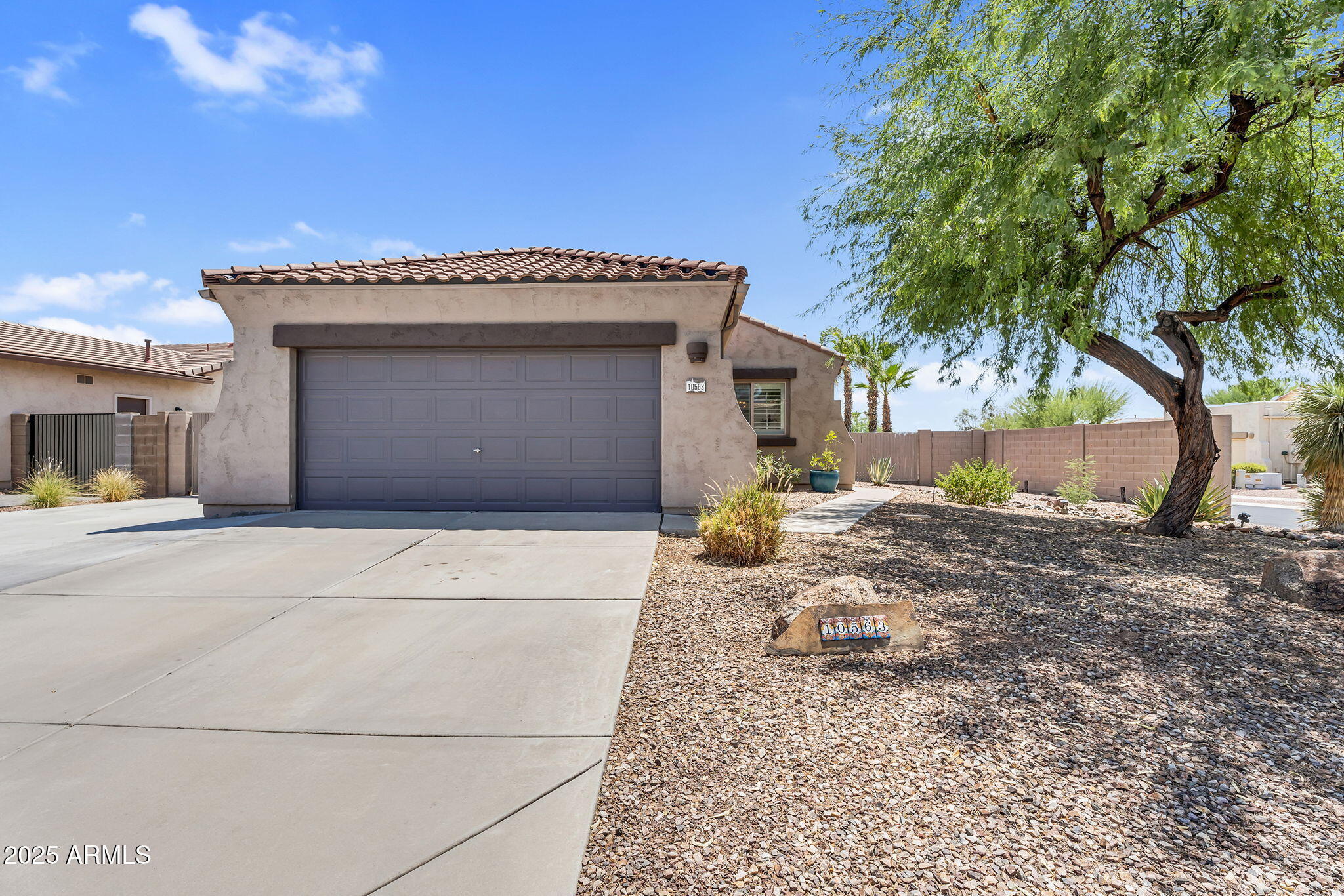 Property Photo: 10563 E Bluebird Mine Court AZ 85118
